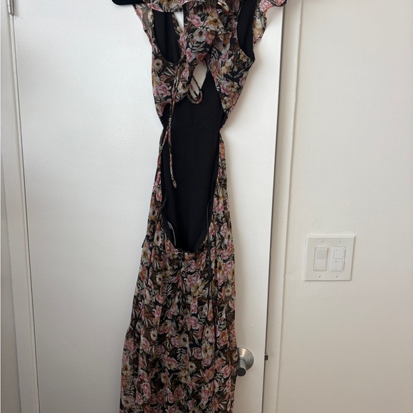 Astr Floral Maxi Dress - Picture 6 of 6